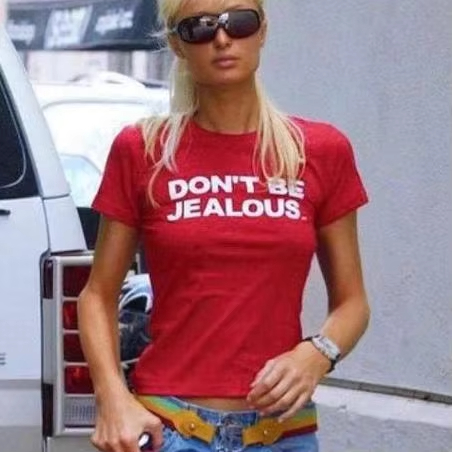 Summer Clothing In Paris - Koszulka z nadrukiem Paris Hilton 'Don't